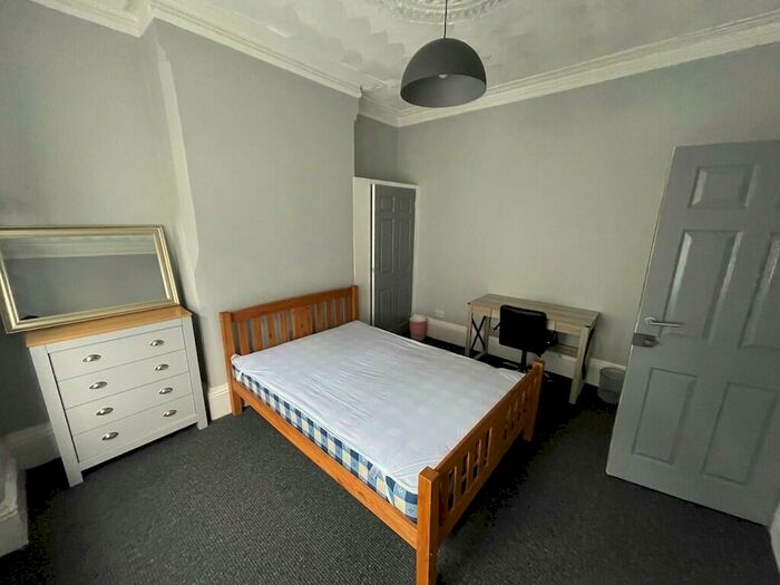 1 Bedroom Property To Rent In £ Pppw, Arthur Street, Aboretum, NG7