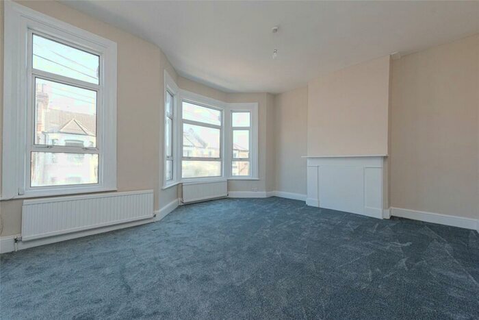 2 Bedroom Apartment To Rent In Mortimer Road, London, NW10