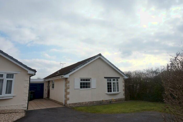 2 Bedroom Detached Bungalow To Rent In Toothill, Swindon, SN5