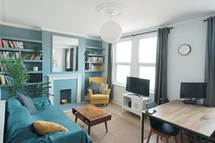 2 Bedroom Flat For Sale In Farley Road, Catford, SE6