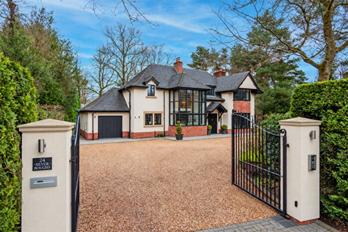 4 Bedroom Detached House For Sale In Northwich Road, Cranage, CW4