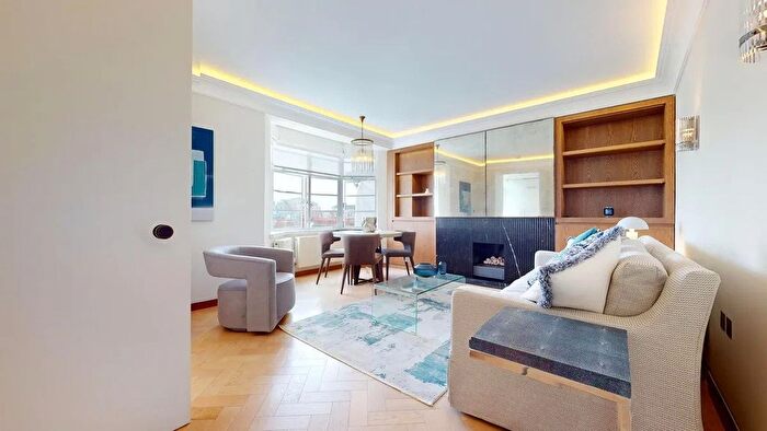 2 Bedroom Flat To Rent In South Audley Street, Mayfair, W1K