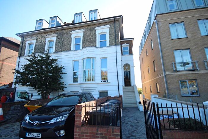 2 Bedroom Flat To Rent In Seven Sisters Road, Finsbury Park, N4
