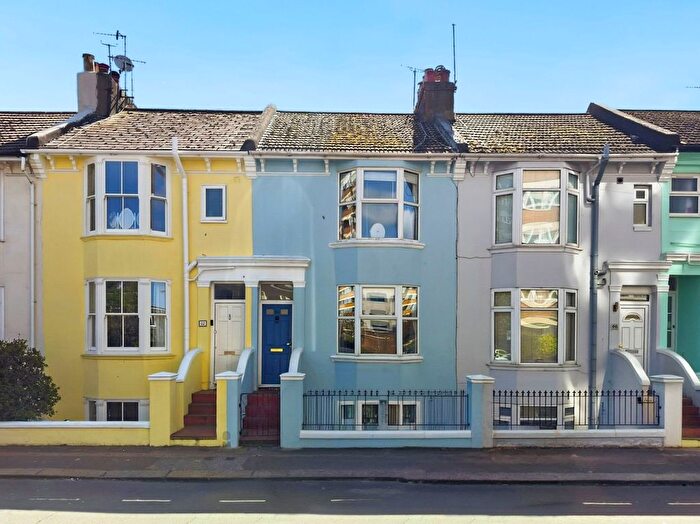 3 Bedroom Terraced House For Sale In Clarendon Road, Hove, BN3