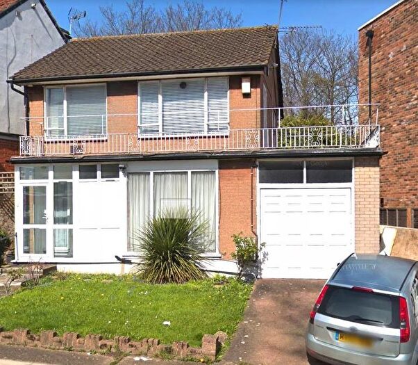3 Bedroom Detached House To Rent In Renters Avenue, London, NW4