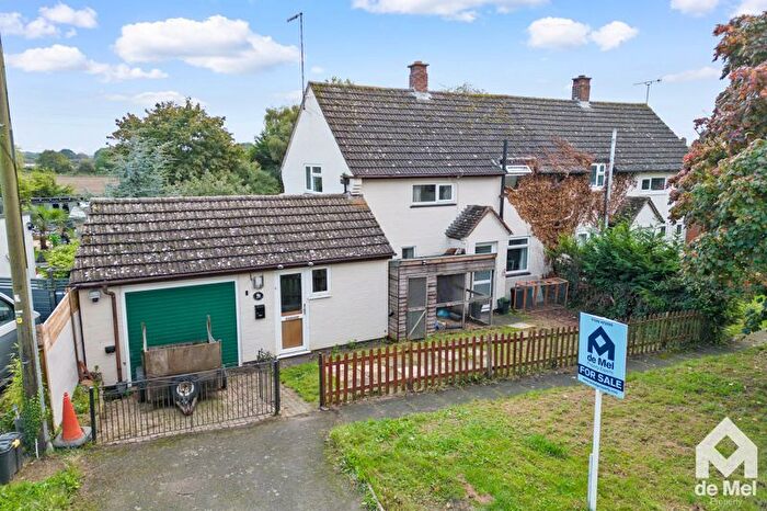 3 Bedroom Semi-Detached House For Sale In Willow Close, Ashton-Under-Hill, Evesham, WR11
