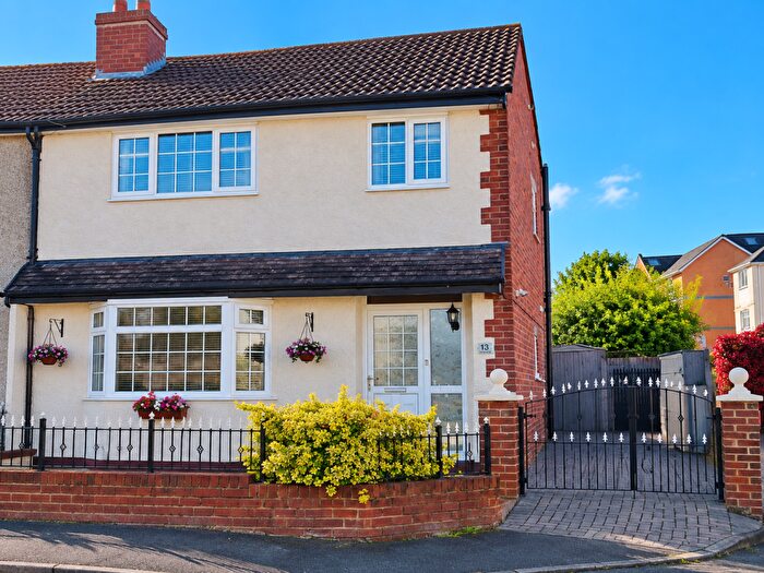 3 Bedroom Semi-Detached House For Sale In The Meadows, Flint, CH6