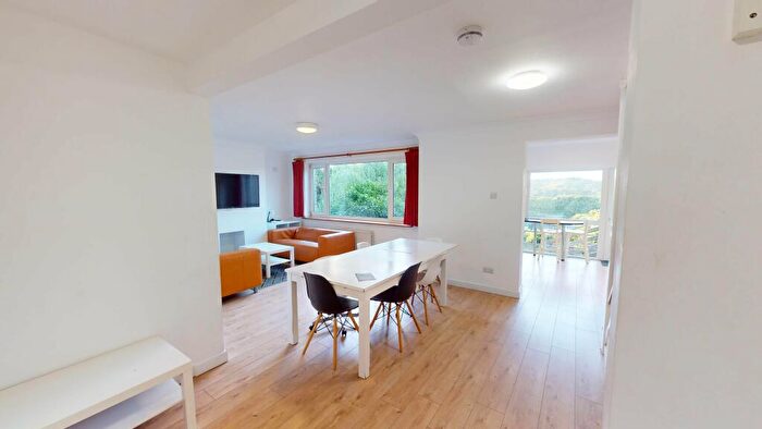 6 Bedroom House To Rent In Mayorswell Close (L) Weeks Rent Free /, DH1