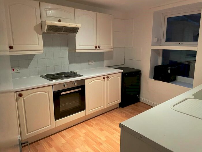1 Bedroom Flat To Rent In Arundel Street, Mossley, Ashton-Under-Lyne, OL5