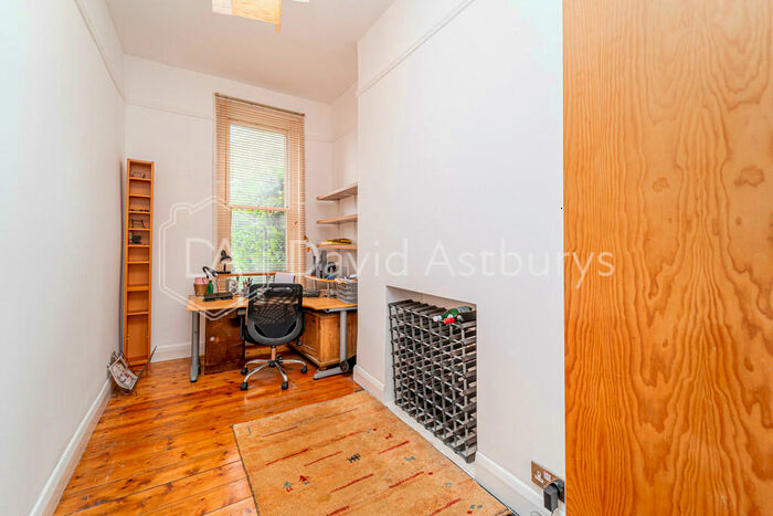 2 Bedroom Flat To Rent In Coolhurst Road, Crouch End, London, N8