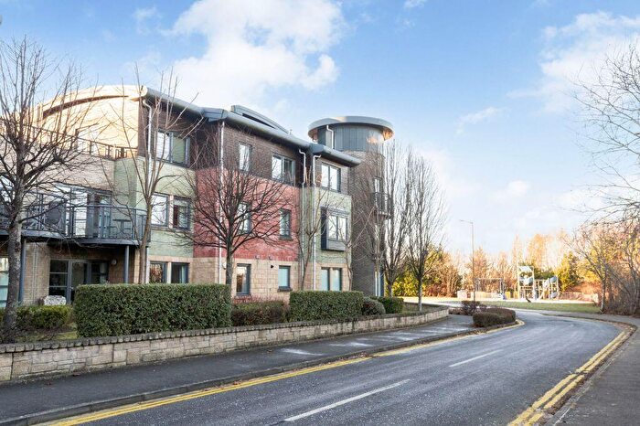 3 Bedroom Flat For Sale In / Meggetland View, Craiglockhart, Edinburgh, EH14