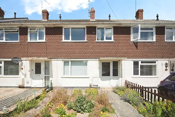 1 Bedroom Terraced House For Sale In Laxton Close, Taunton, TA1