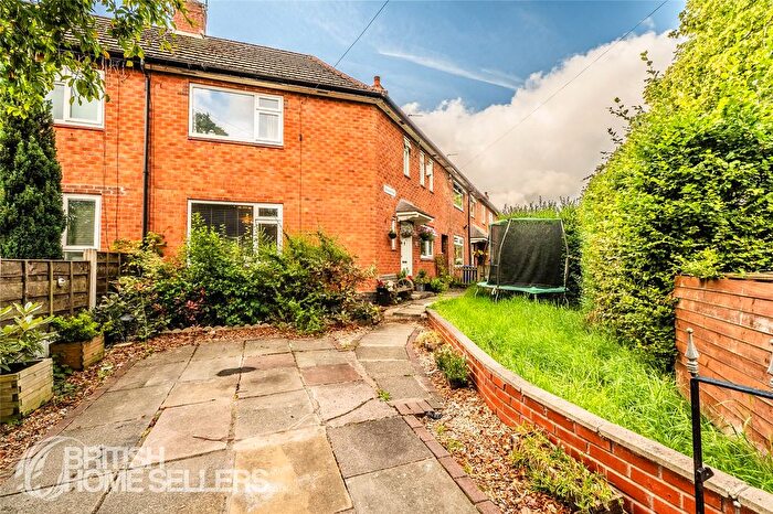 3 Bedroom Detached House For Sale In Oldwood Road, Manchester, Greater Manchester, M23