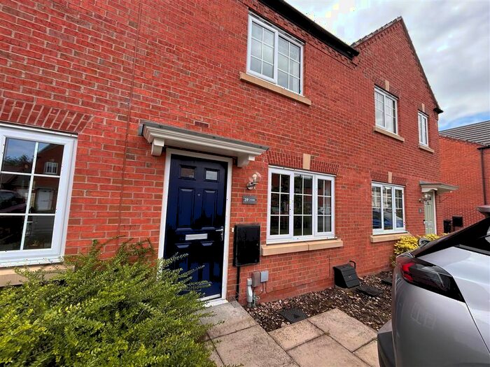 2 Bedroom Property To Rent In Tye Road, Fradley, Lichfield, WS13