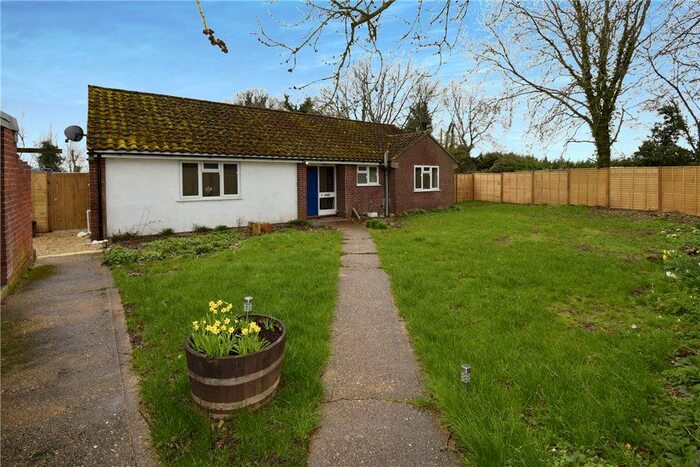 3 Bedroom Detached Bungalow For Sale In Kingsclere Road, Whitchurch, Hampshire, RG28