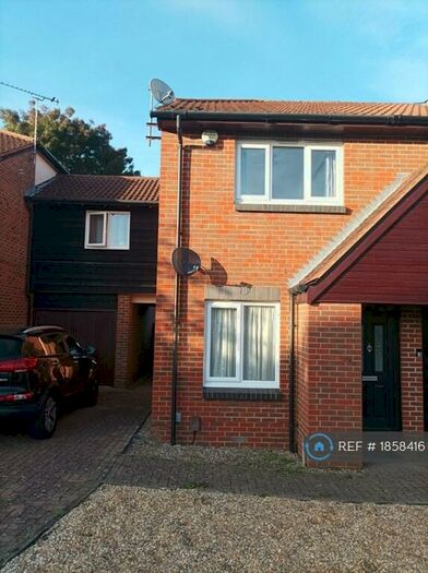 2 Bedroom Semi-Detached House To Rent In Caesars Gate, Warfield, Bracknell, RG42