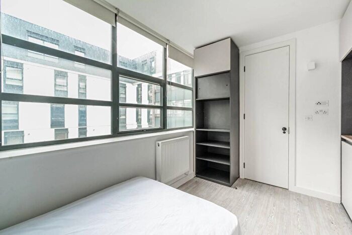 Studio To Rent In College Road, Harrow, HA1