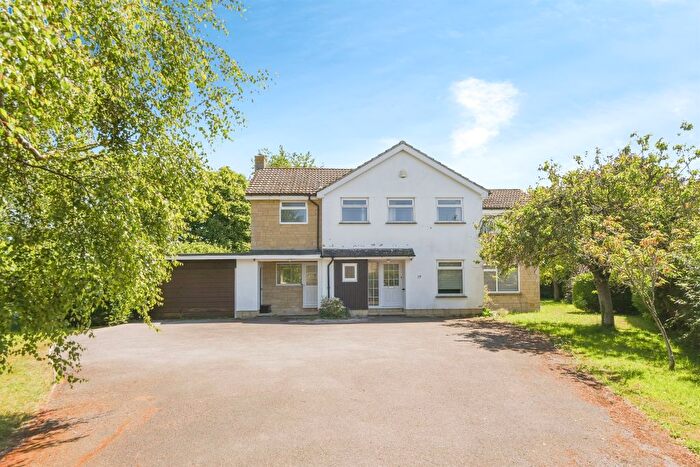 5 Bedroom Detached House For Sale In Lime Trees, Christian Malford, Chippenham, SN15