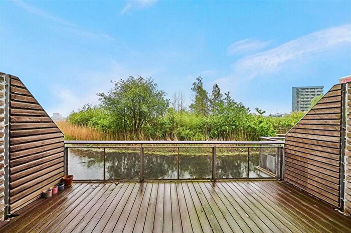 2 Bedroom Flat For Sale In Renaissance Walk, Greenwich, SE10