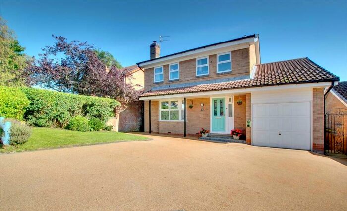 4 Bedroom Detached House To Rent In Hollydene, Kibblesworth, Gateshead, NE11