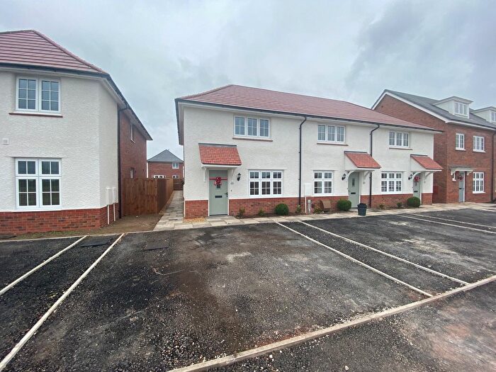 3 Bedroom Mews To Rent In Tiler Close, Ellesmere Port, CH66