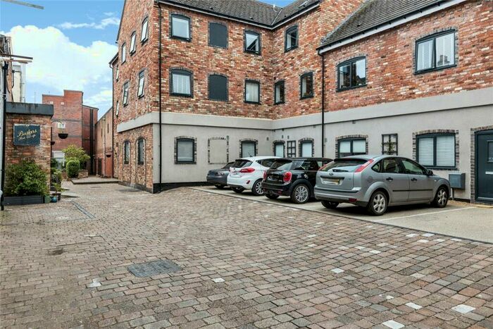 1 Bedroom Apartment To Rent In Albion Street, Cheltenham, GL52