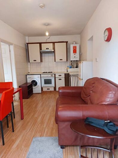 1 Bedroom Flat To Rent In Montcliffe Crescent, Whalley Range, Manchester, M16