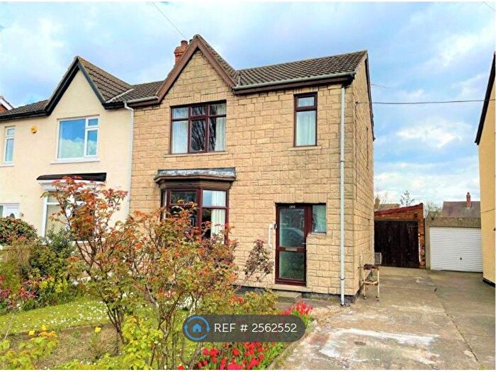 3 Bedroom Semi-Detached House To Rent In Ashby Road, Scunthorpe, DN16