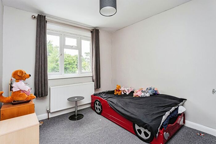 5 Bedroom Detached House For Sale In Littlehaven Lane, Horsham, RH12