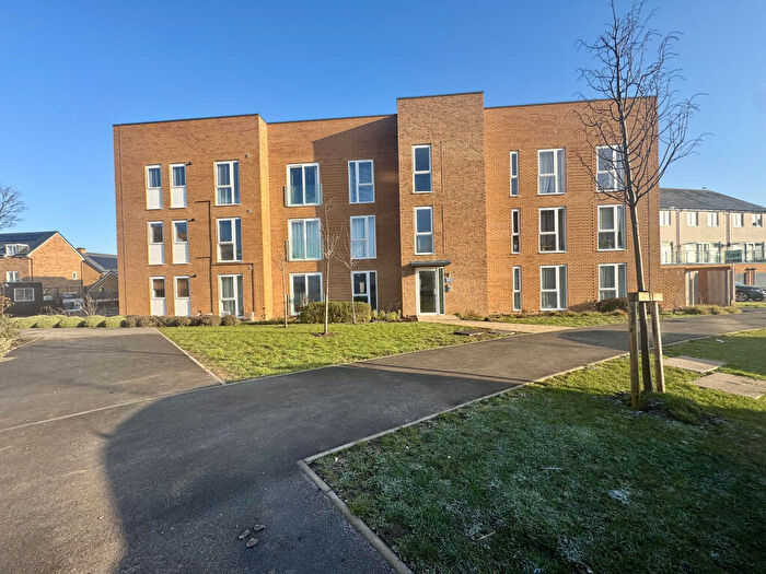 2 Bedroom Flat For Sale In Faraday Road, Weston-super-mare, BS24