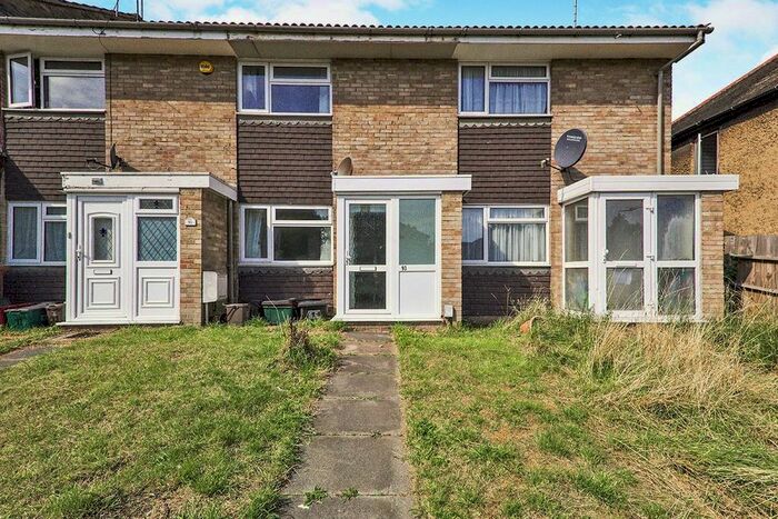 2 Bedroom Detached House To Rent In Heron Hill, Belvedere, Kent, DA17