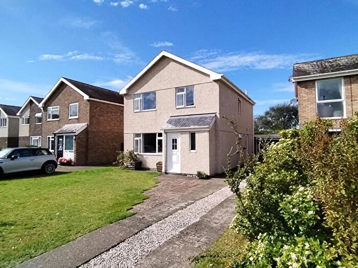 3 Bedroom House To Rent In Ty Canol, Harlech, LL46