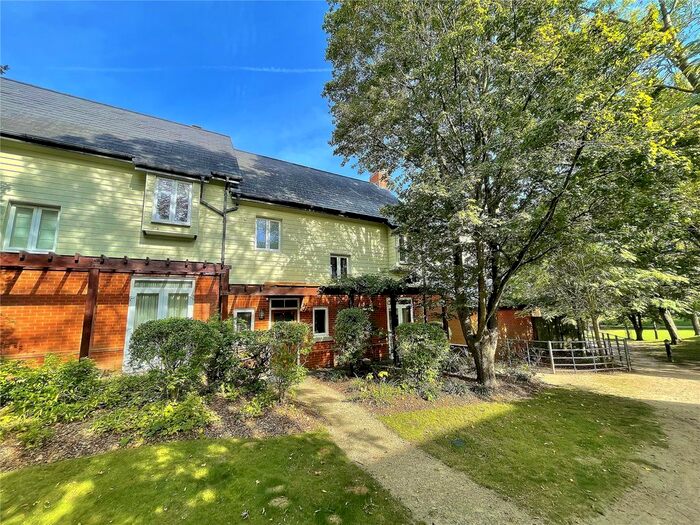 3 Bedroom End Of Terrace House To Rent In Princess Mary Close, Guildford, Surrey, GU2