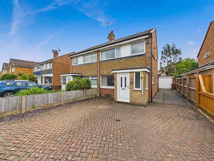 3 Bedroom Semi-detached House For Sale In Birch Avenue, Penwortham, PR1
