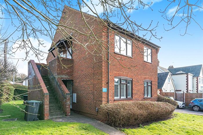 1 Bedroom Flat To Rent In Strafford Close, Harlington, LU5
