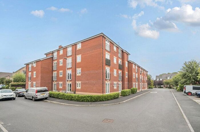 2 Bedroom Apartment For Sale In Lawnhurst Avenue, Wythenshawe, Manchester, M23