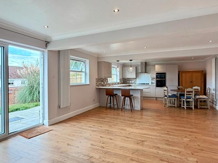 4 Bedroom Detached House To Rent In The Mount, Gowerton, SA4
