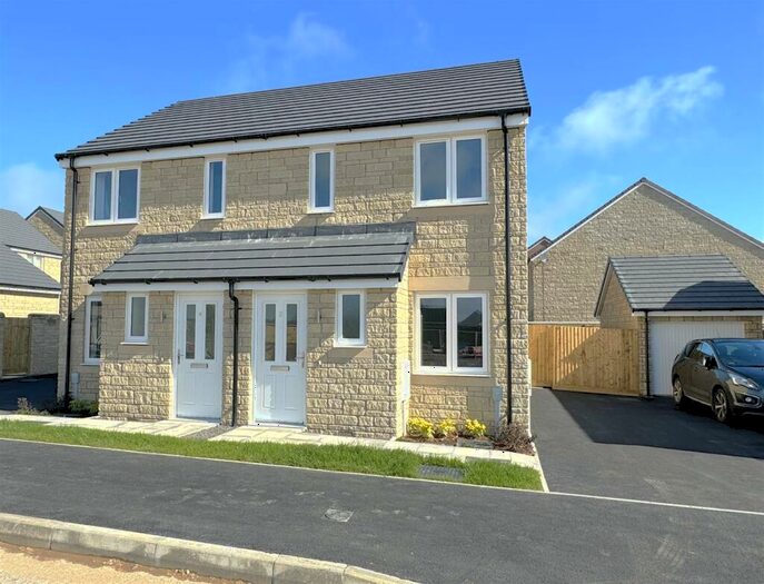 2 Bedroom Semi-Detached House To Rent In Lullus Way, Malmesbury, SN16