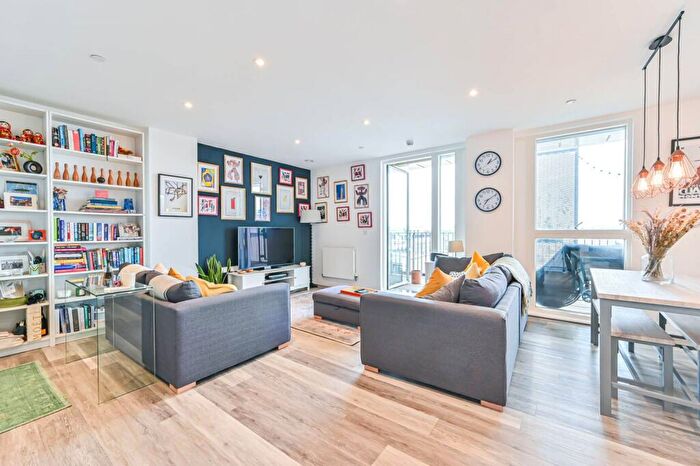2 Bedroom Flat For Sale In Emperor Apartments, Camberwell, London, SE5
