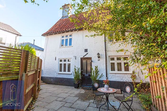 3 Bedroom Cottage For Sale In The Street, Old Costessey, Norwich, NR8