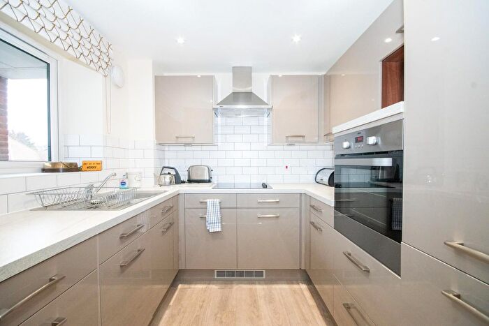 1 Bedroom Property For Sale In Heath Lodge, Marsh Road, Pinner, HA5