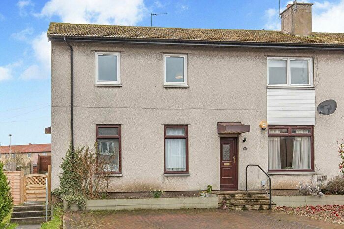 3 Bedroom Maisonette To Rent In , Forthview Crescent, Edinburgh, EH22