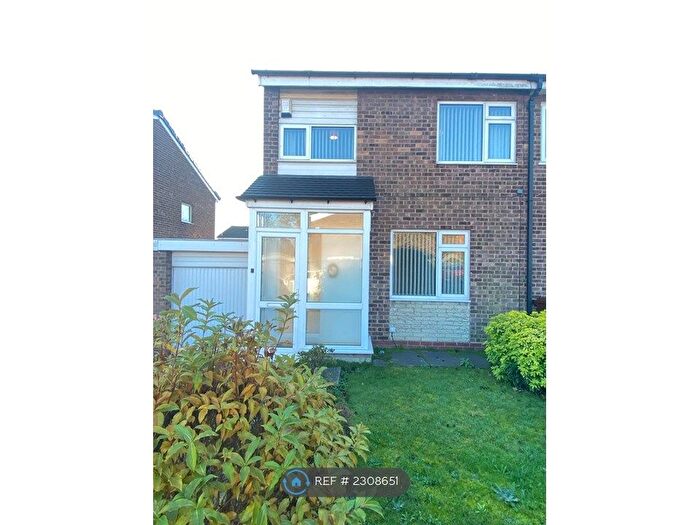 3 Bedroom Semi-Detached House To Rent In Tamar Drive, Birmingham, B36