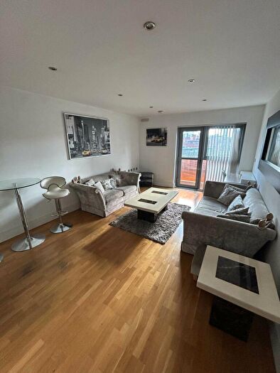 2 Bedroom Apartment To Rent In The Lock Building, Manchester, M1