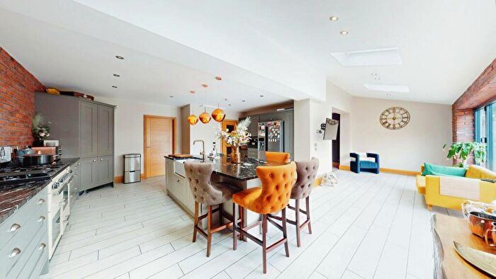 4 Bedroom Semi-Detached House To Rent In Llwynderw Rd, Whitchurch, Cardiff, CF14