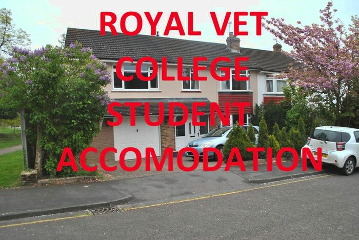 4 Bedroom Semi-Detached House To Rent In Salisbury Close, Potters Bar, EN6