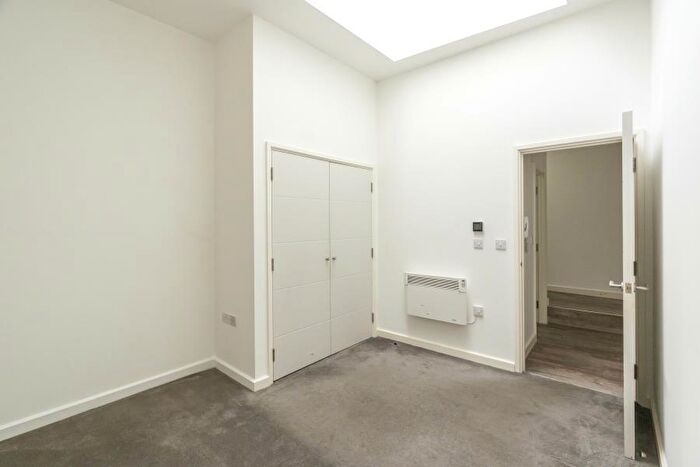 2 Bedroom Apartment To Rent In Griffon House - Bedminster, BS3