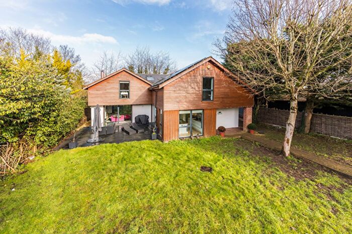 4 Bedroom Detached House For Sale In Sutton Courtenay, Oxfordshire, OX14