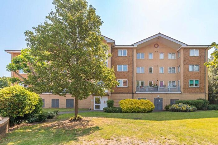 2 Bedroom Flat For Sale In Woburn Road, Central Croydon, Croydon, CR0