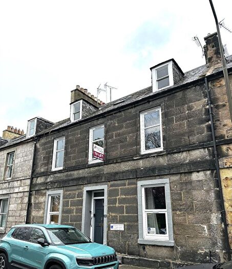 3 Bedroom Flat To Rent In Hercus Loan, Musselburgh, EH21